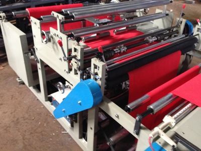 800型單或雙PE淋膜紙卷筒電腦橫切加模切機