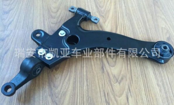 現代索納塔下控制臂jpg