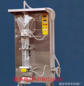 全自動(dòng)液體包裝機(jī)自動(dòng)袋裝灌裝封口機(jī)飲料牛奶豆奶醬油水酒類(lèi)