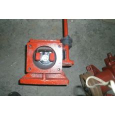 手動換向閥，液壓手動閥，油泵離合器.收網(wǎng)機配件.起網(wǎng)機配件