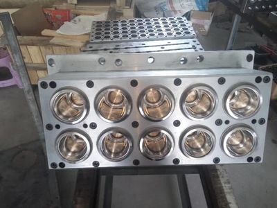 一次性塑料杯，碗，快餐盒的模具