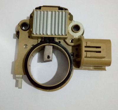 Y795 37370-42300 現代調節器 電子調節器