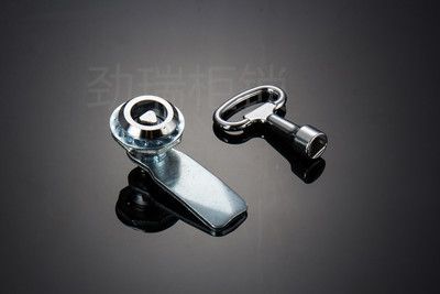 MS705三角鎖 配電箱柜門鎖 三角工業(yè)鎖圓柱鎖 葉片轉(zhuǎn)舌