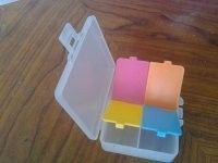 五色塑料4格藥盒，本款藥盒款式精美迷你四格收納盒，首飾盒