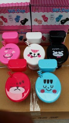 六彩炫 火拼愛情公寓4原創(chuàng)設(shè)計(jì)創(chuàng)意馬桶水杯/馬桶杯子