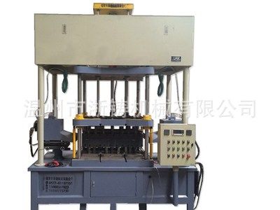 HZ-800-B系列全自動(dòng)雙頭殼型機(jī)（全液壓型）液壓出模型