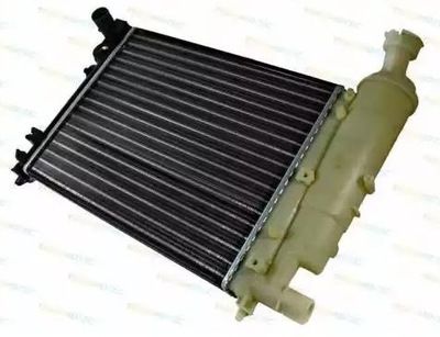 1301B0/1301C6/1301E3/1301E4汽車散熱器 標(biāo)致水箱