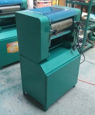 300型電動(dòng)全自動(dòng)壓面機(jī) 商用小型一體機(jī)包子揉面搟面皮面條機(jī)