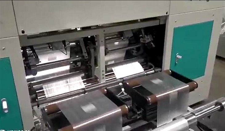 YS400-2、450-2型全自動有芯連卷袋機