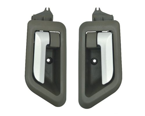 德龍新M3000、豪沃C7H內(nèi)扣