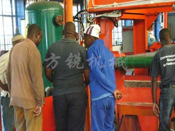 石棉管設(shè)備現(xiàn)場